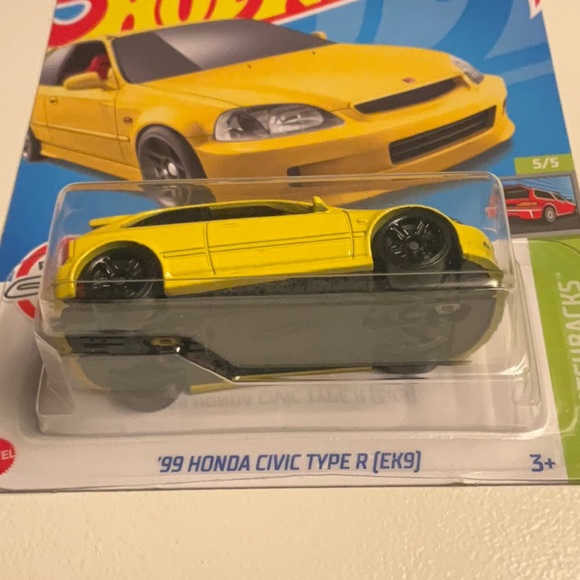Hot Wheels  ‘99 Honda Civic Type R  [EK9] Hatchback - Picture 3 of 5